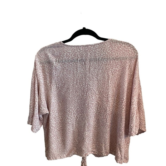 LUQ lavender and white animal print gauze button down tie uptop. - Picture 2 of 8